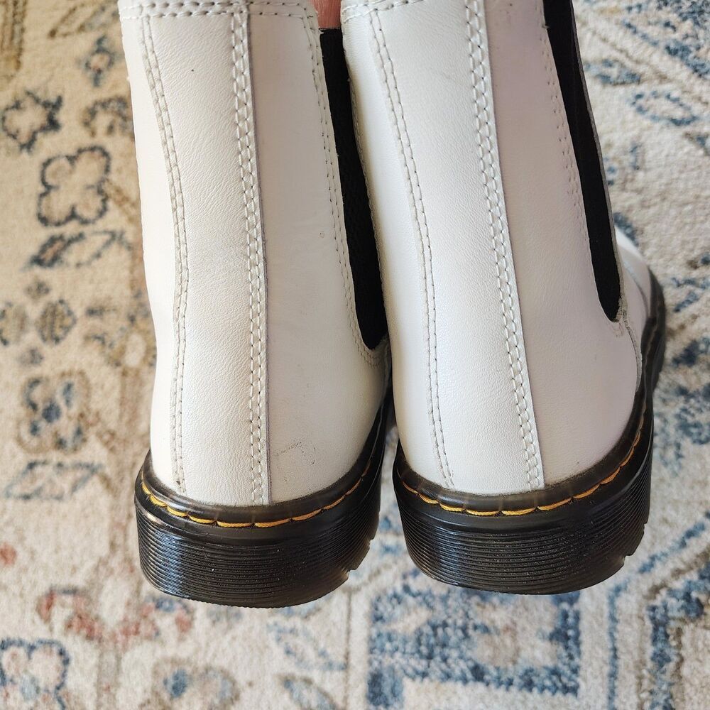 Dr Doc Martens White Leather Chelsea Boots Size 6 Whimsigoth Alt Grunge Ankle - Picture 4 of 6
